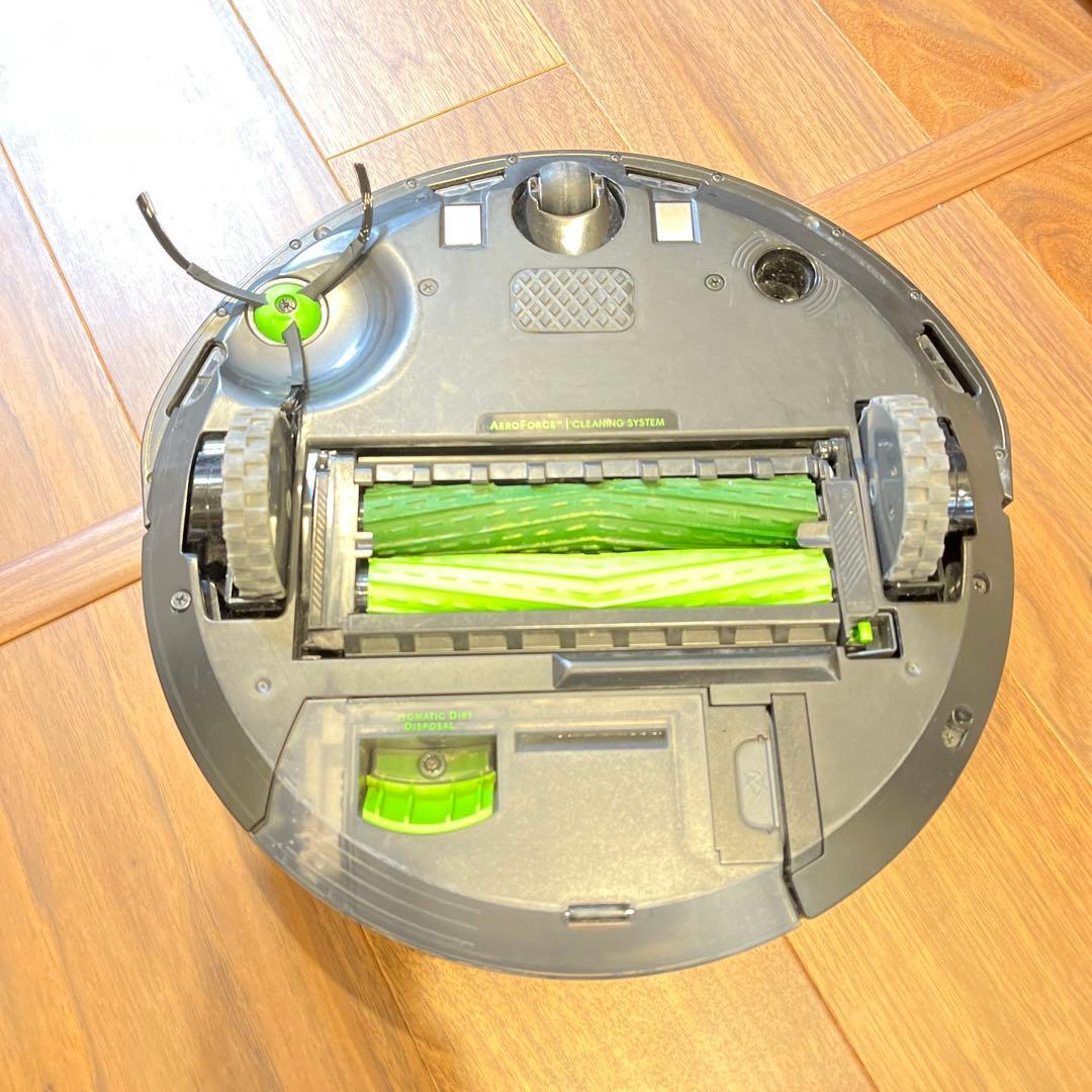 iRobot Roomba i3+ 自動ゴミ収集機能付き