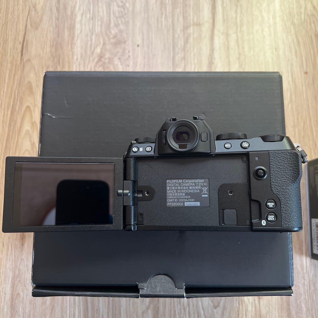 FUJIFILM X-S20 ／ FUJINON XC35mmF2