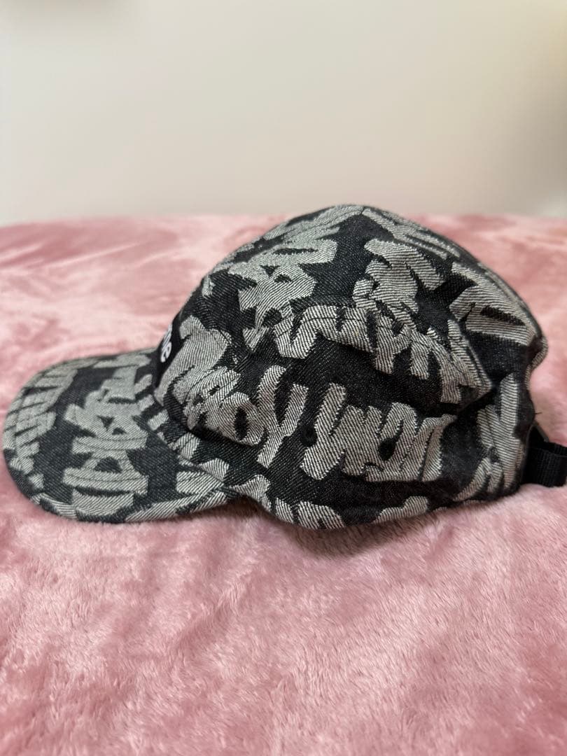 Supreme グラフィティキャップ