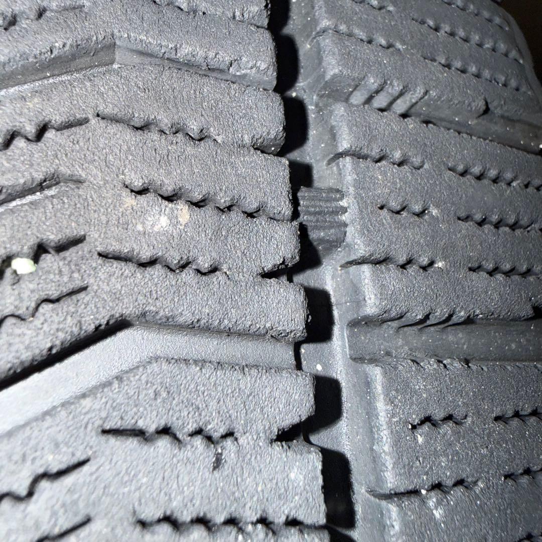 送料込み！ スバル レヴォーグ 215/50R17スタッドレス ブリヂストン