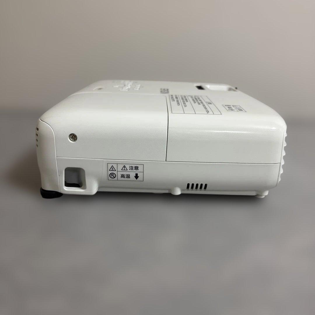 【中古美品】EPSON プロジェクター EB-S18 ランプ点灯26時間