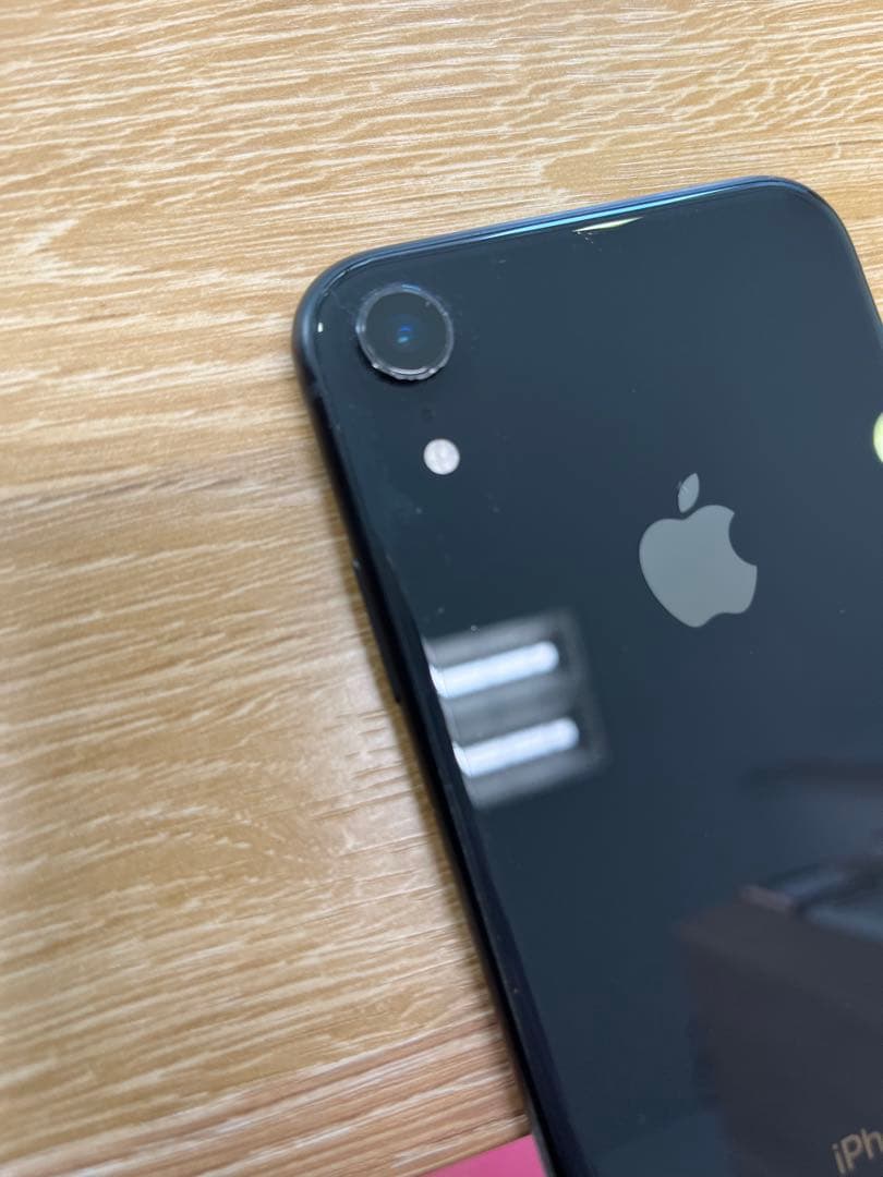 iPhone XR ブラック　128 SIMフリー　バッテリー81%