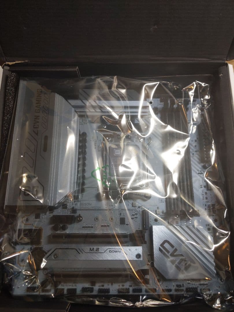 COLORFUL B650M GAMING FROZEN V14 本体