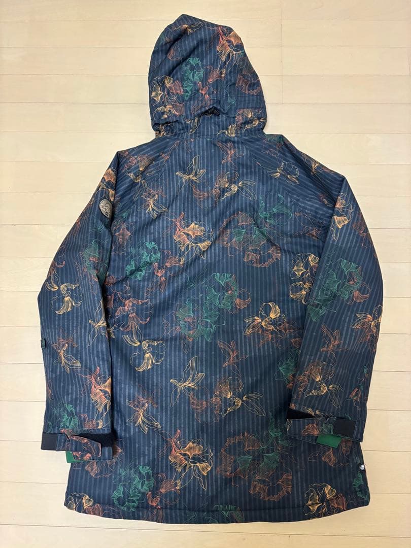 花柄防水スノーボードウェア（女性用）