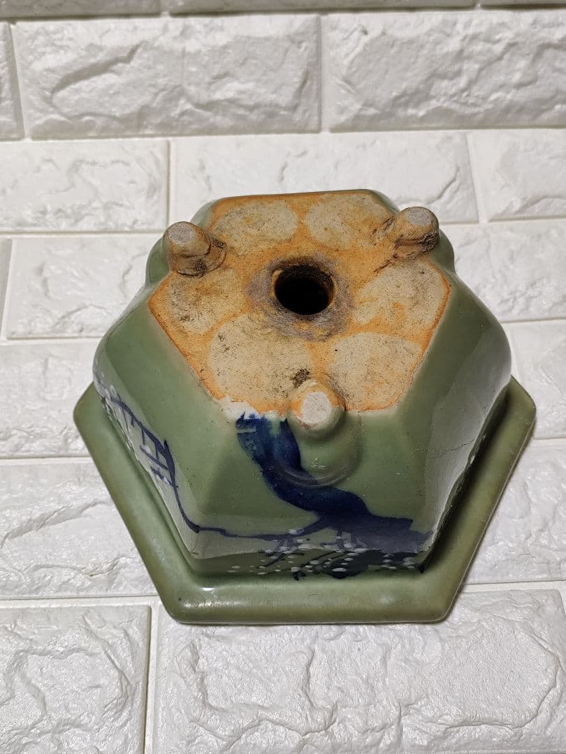 盆栽鉢 梅文 青磁染付 植木鉢 六角 　三本足