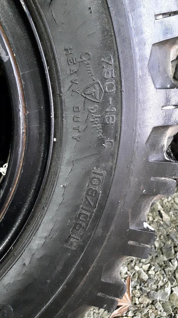 希少　鉄チン　リングホイール　ゲタタイヤ付き　ランドクルーザー70