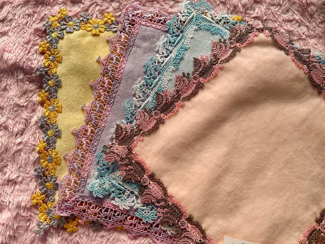 近沢レースハンカチ　4枚セット