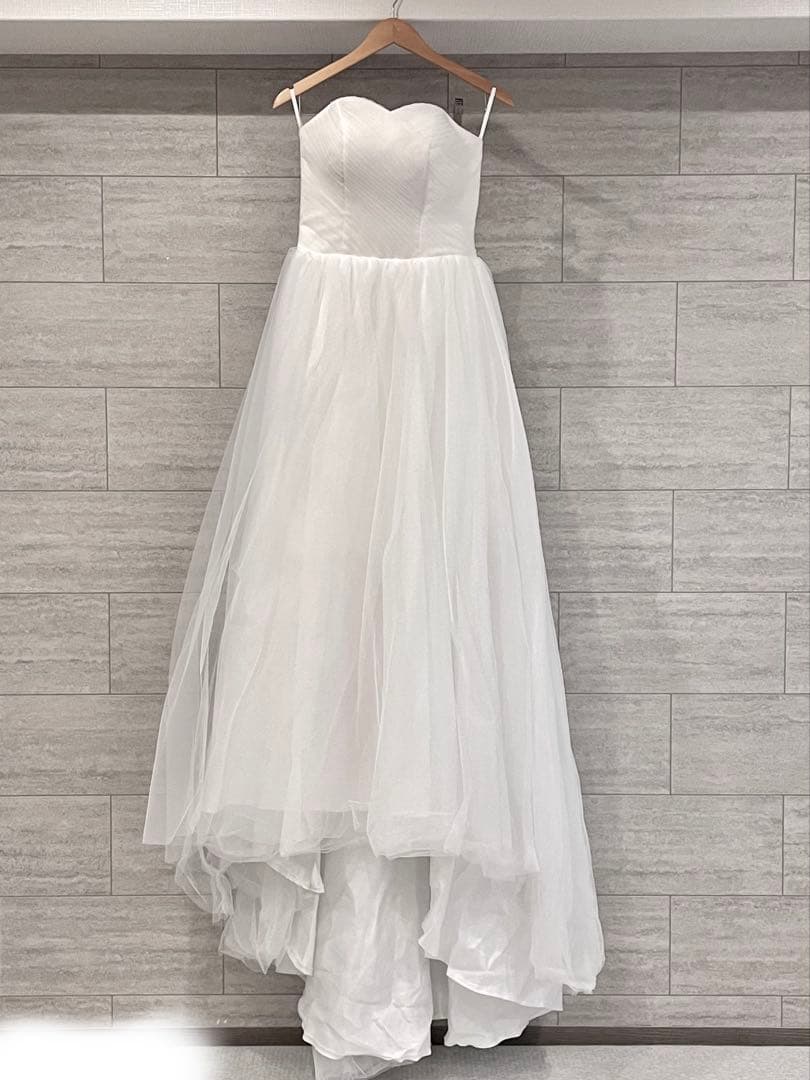 ウェディングドレス【前撮り・二次会用に！】ベール・グローブ付き/チュールホワイト