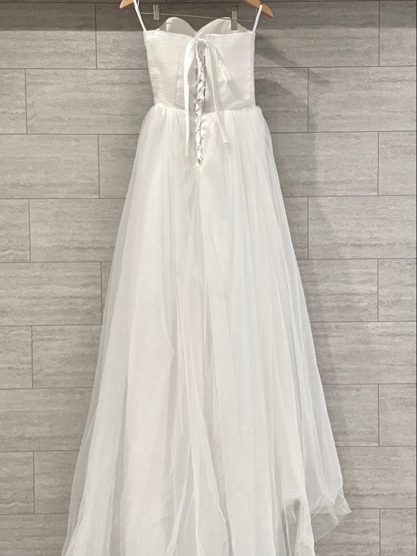 ウェディングドレス【前撮り・二次会用に！】ベール・グローブ付き/チュールホワイト