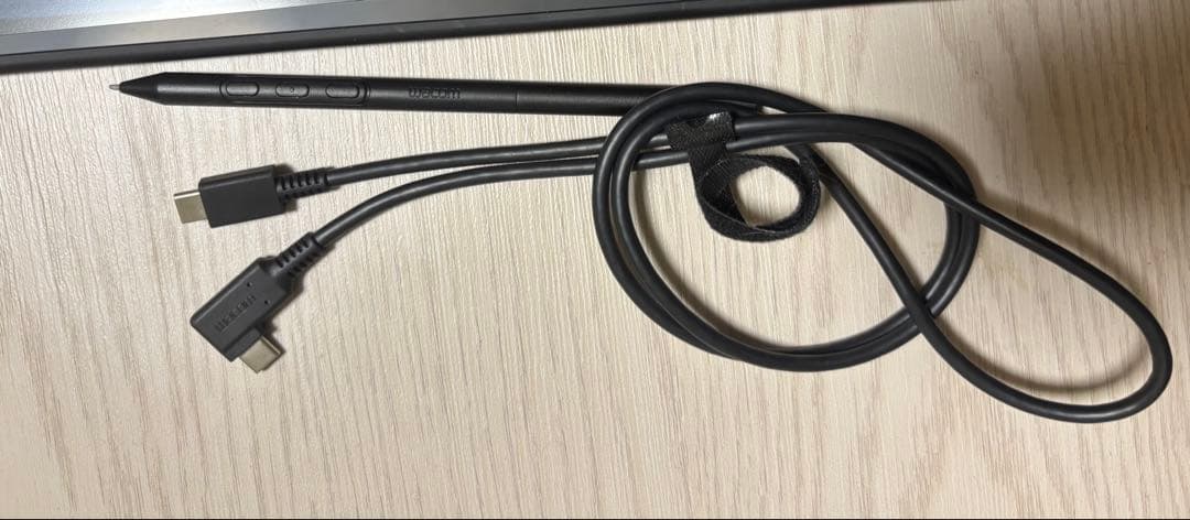 Wacom Movink 13液晶ペンタブレット本体