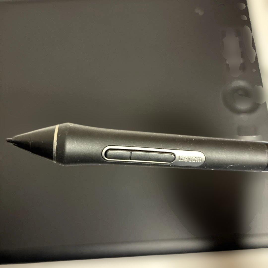 液タブ・ペンタブ wacom intuos pro large