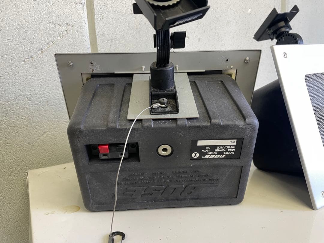 Bose スピーカー 2台 壁掛け用ブラケット付き