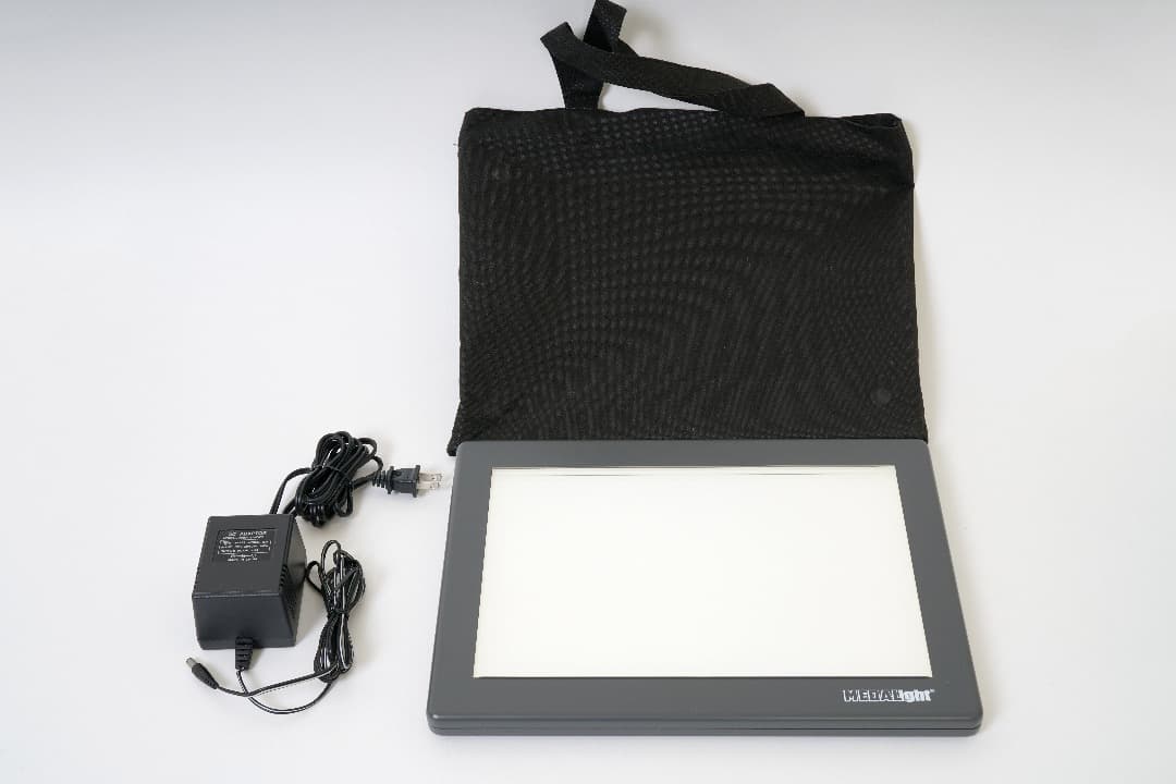 薄型ライトボックス　（AC100V）　みなと商会　（中古品）　昭和レトロ