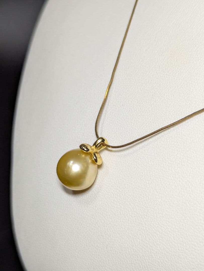 P46 南洋白蝶真珠　ゴールデンパール　SV ペンダントトップ