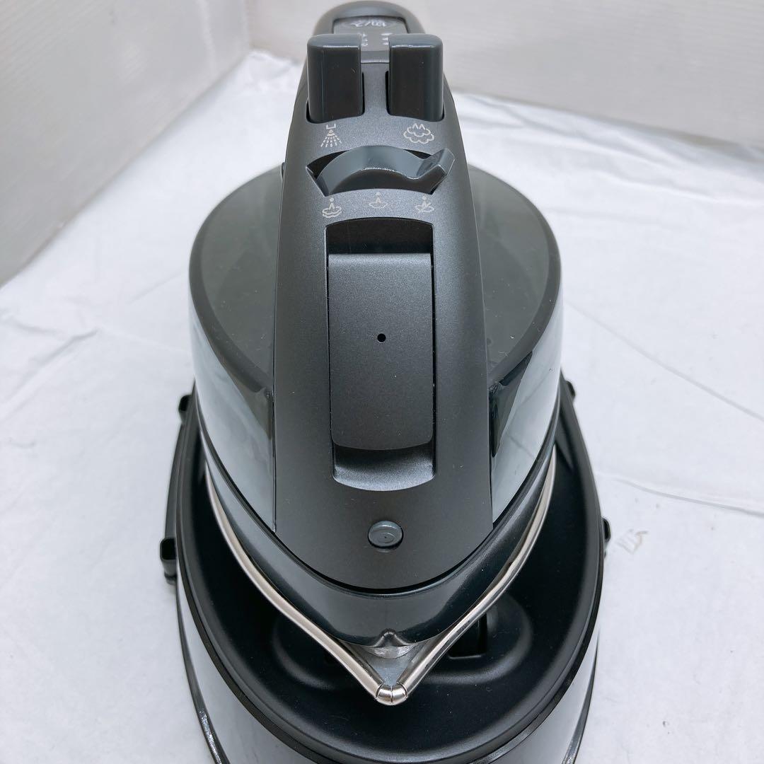 通電OK パナソニック 25年製 コードレス スチームアイロン 中古品