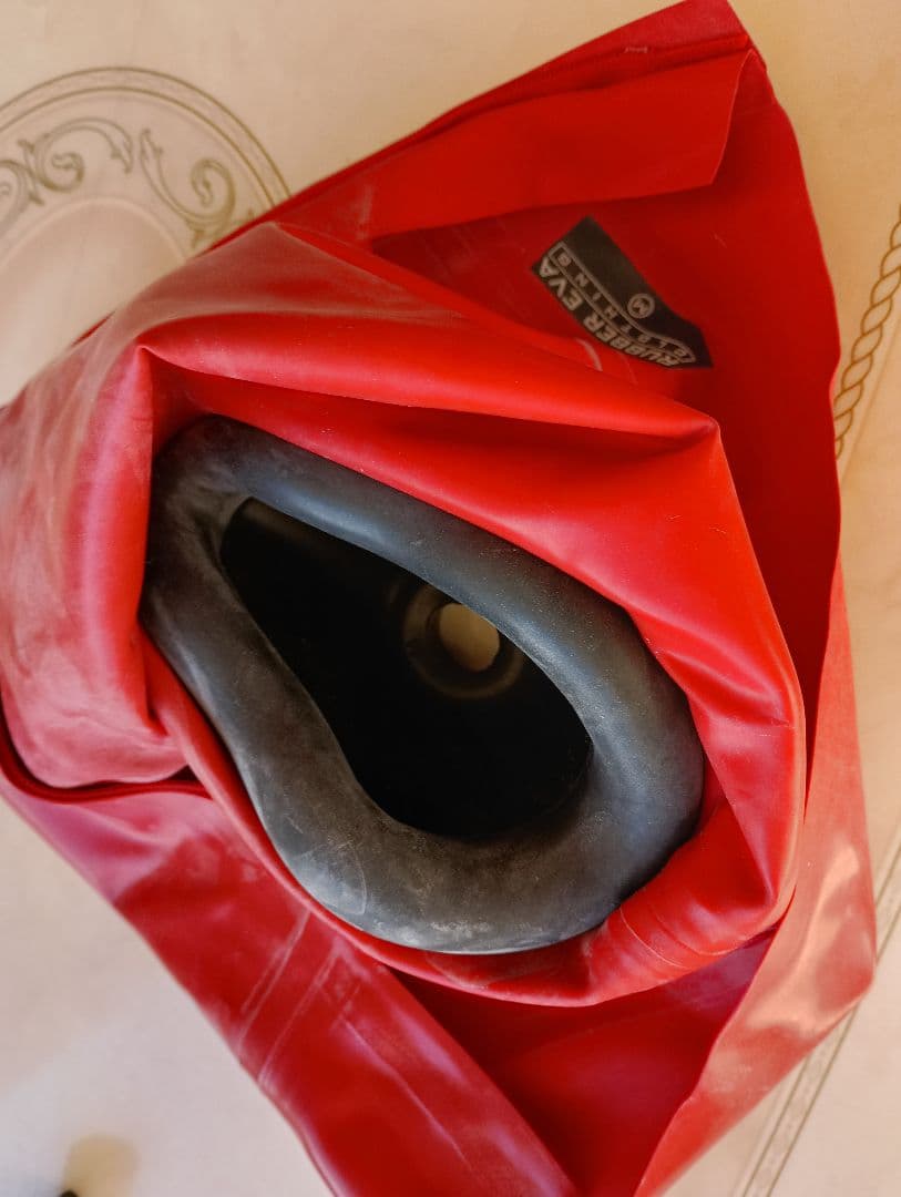 RUBBER EVA製 インフレータブルラバーマスク リブ付