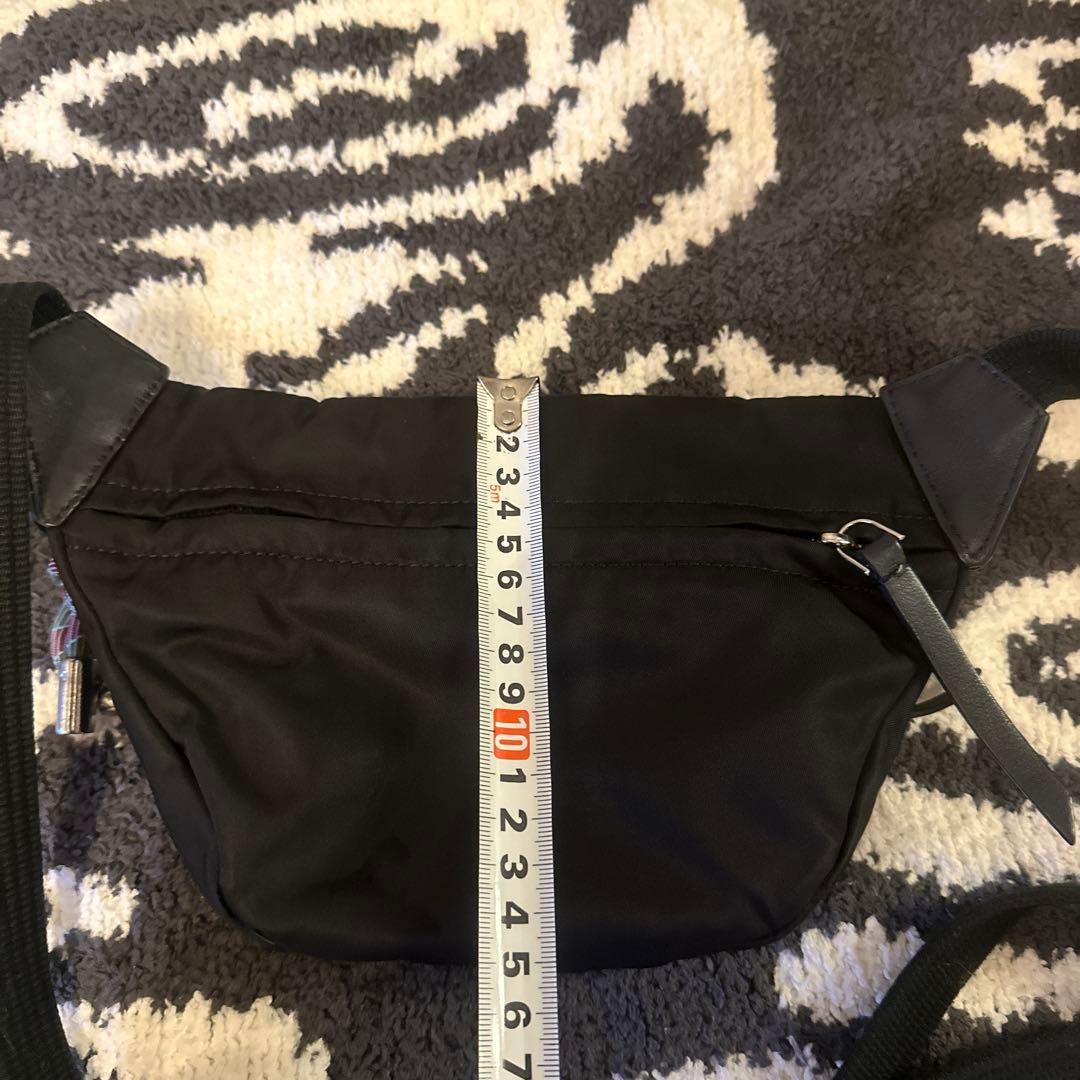 モンクレール ボディバッグ　レディース　ブラック　ポシェット　訳あり