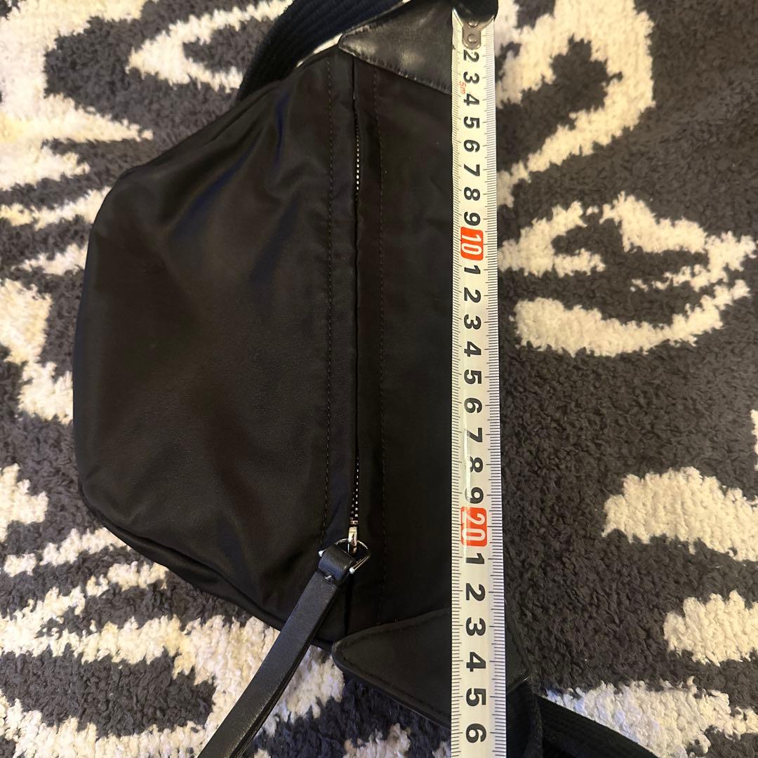 モンクレール ボディバッグ　レディース　ブラック　ポシェット　訳あり