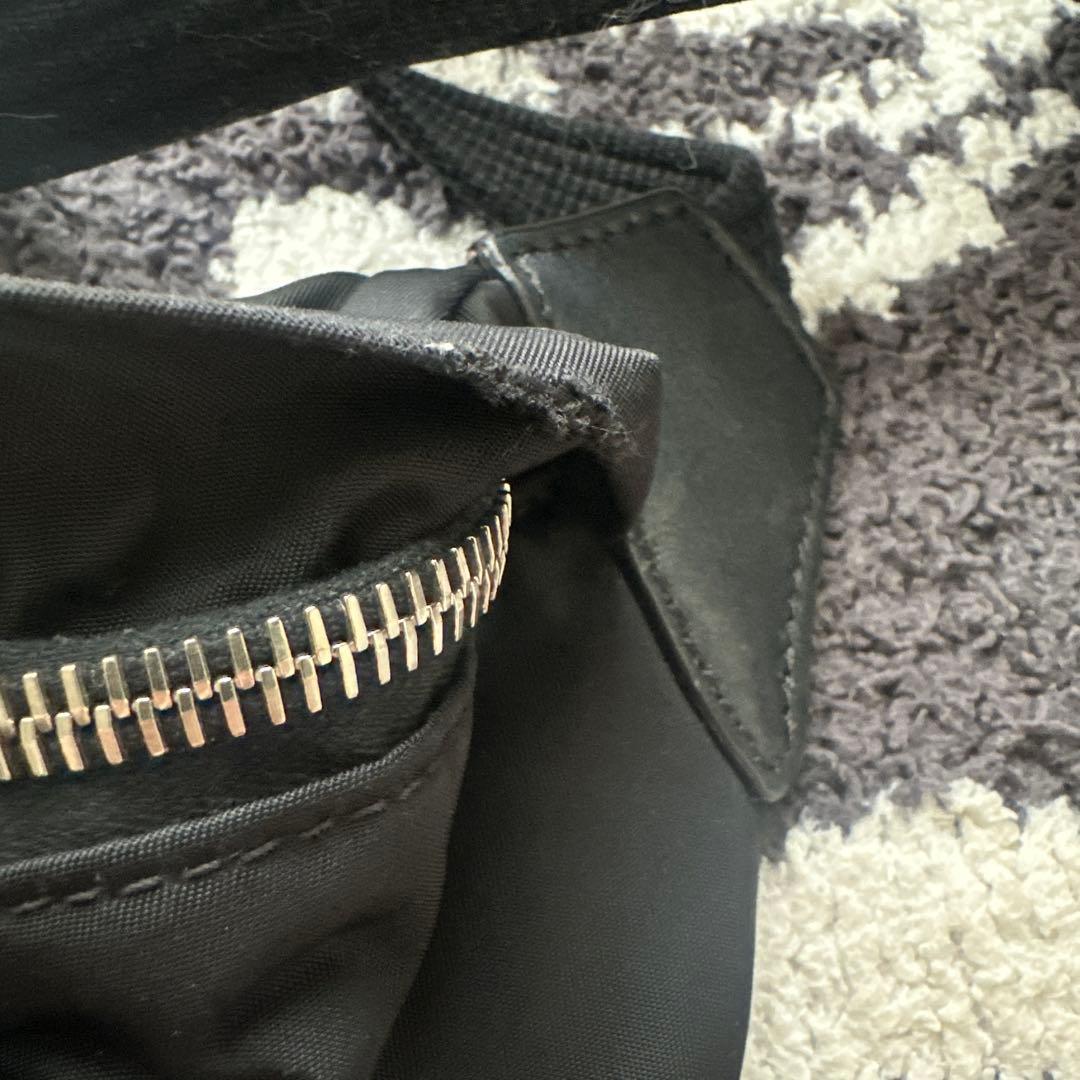 モンクレール ボディバッグ　レディース　ブラック　ポシェット　訳あり