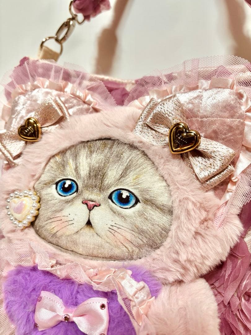 コヤンイサムチョン　3D薔薇レースの猫耳ルミちゃん❤️ハンドメイド