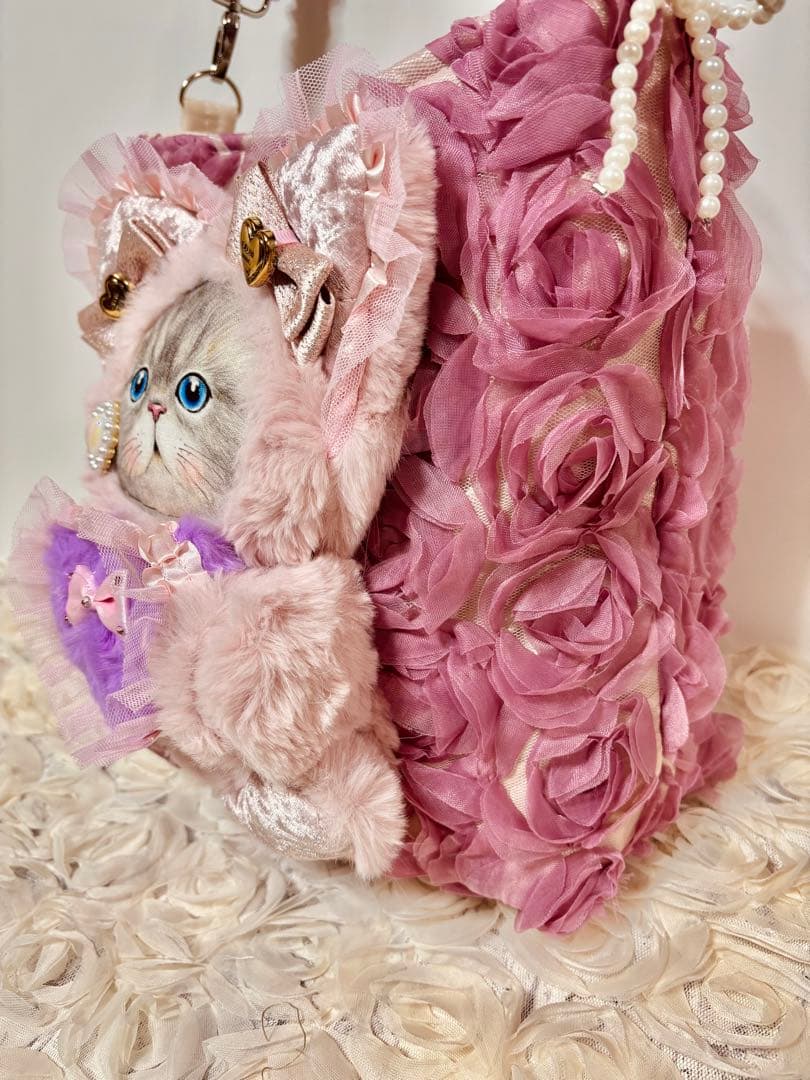 コヤンイサムチョン　3D薔薇レースの猫耳ルミちゃん❤️ハンドメイド