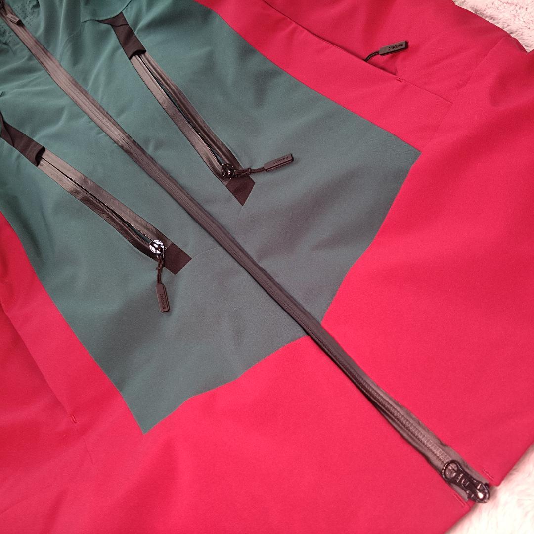 さ*と様 極美品デサント、大きいＬ、高機能、ポケット多数、脇下ベンチレーション、