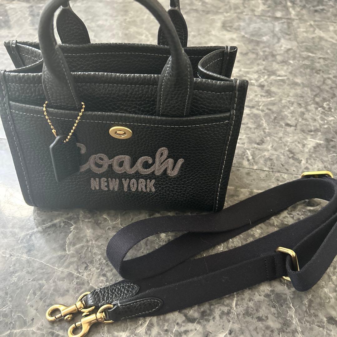 COACH ミニトートバッグ ショルダーストラップ付き ブラック