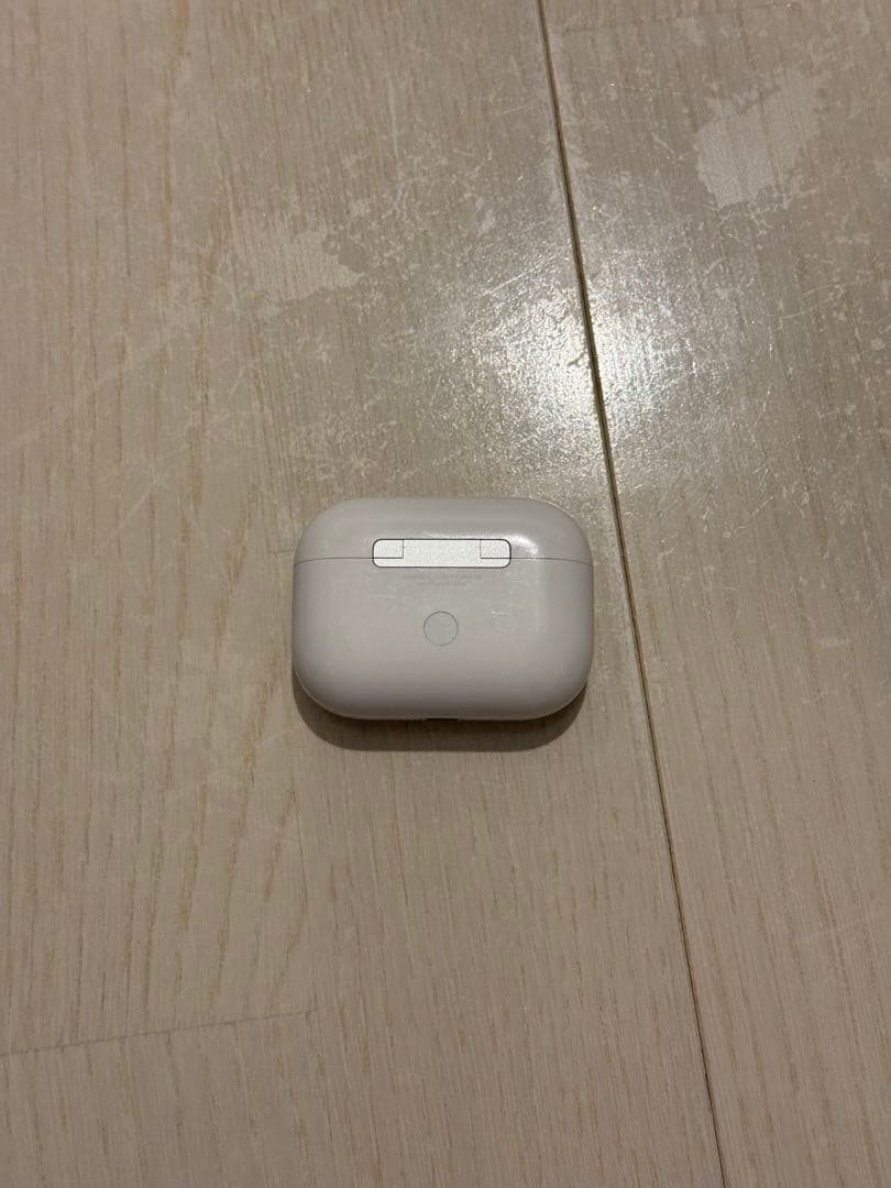 【純正】AirPods Pro（第2世代）Lightning充電ケース付