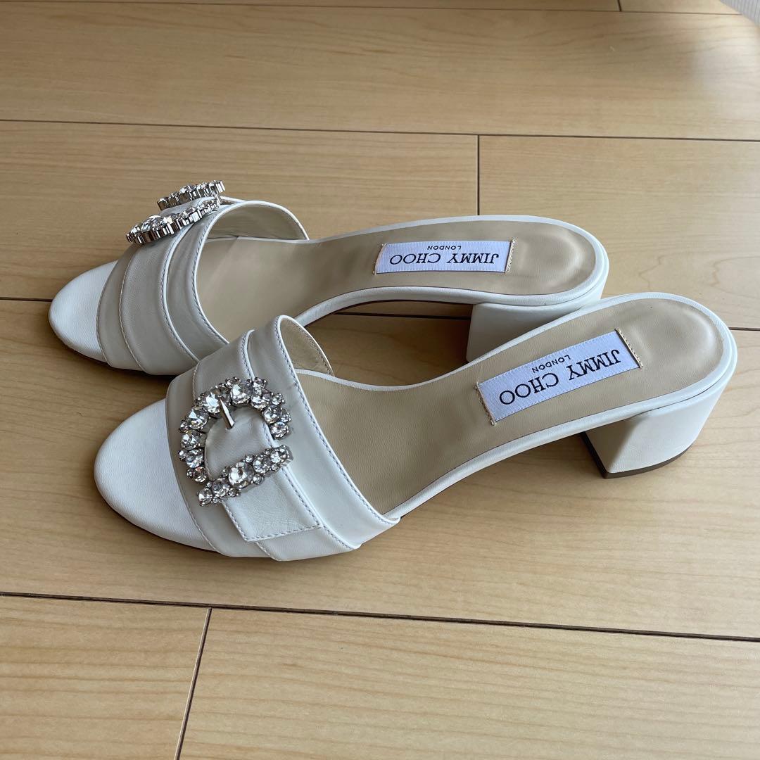 ジミーチュウ　ビジュー　ミュール　サンダル　白