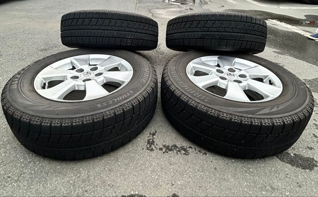 ブリヂストン VRX スタッドレスタイヤ 16インチ タイヤ・ホイールセット