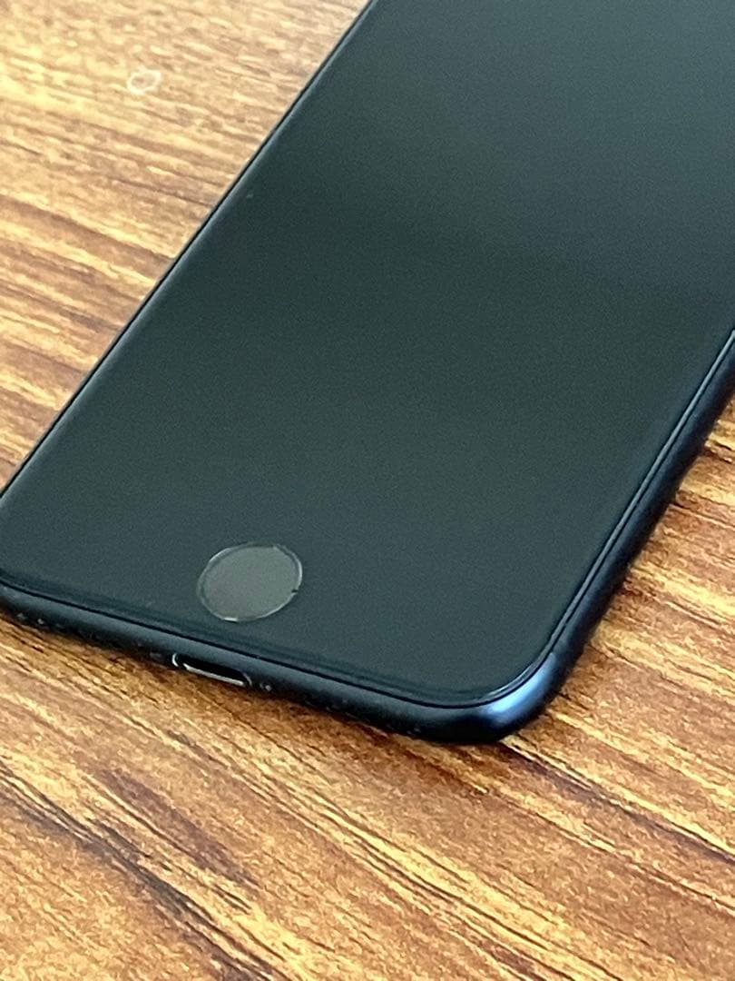 美品 iPhoneSE 第2世代 （SE2）128GB ブラック