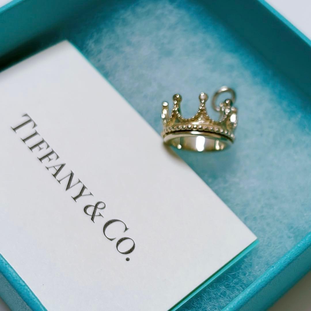 Tiffany & Co. クラウンチャームネックレス