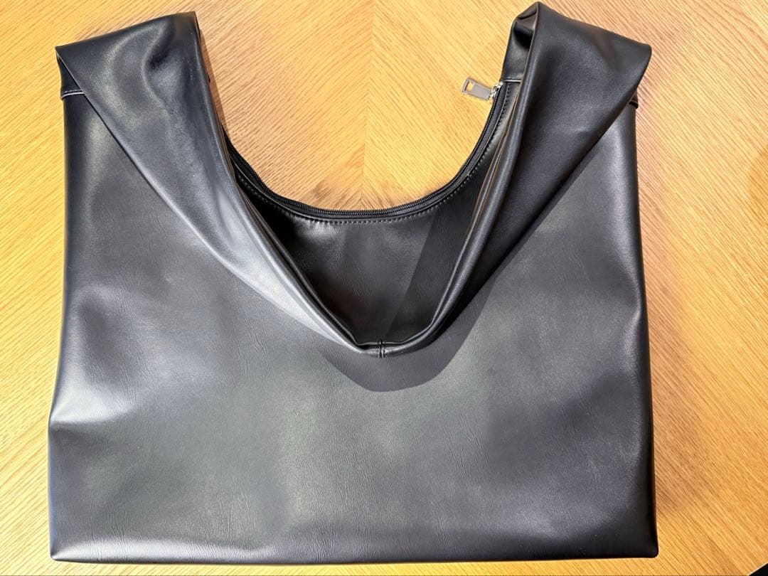 バッグ Studious Oversize leather shoulder bag