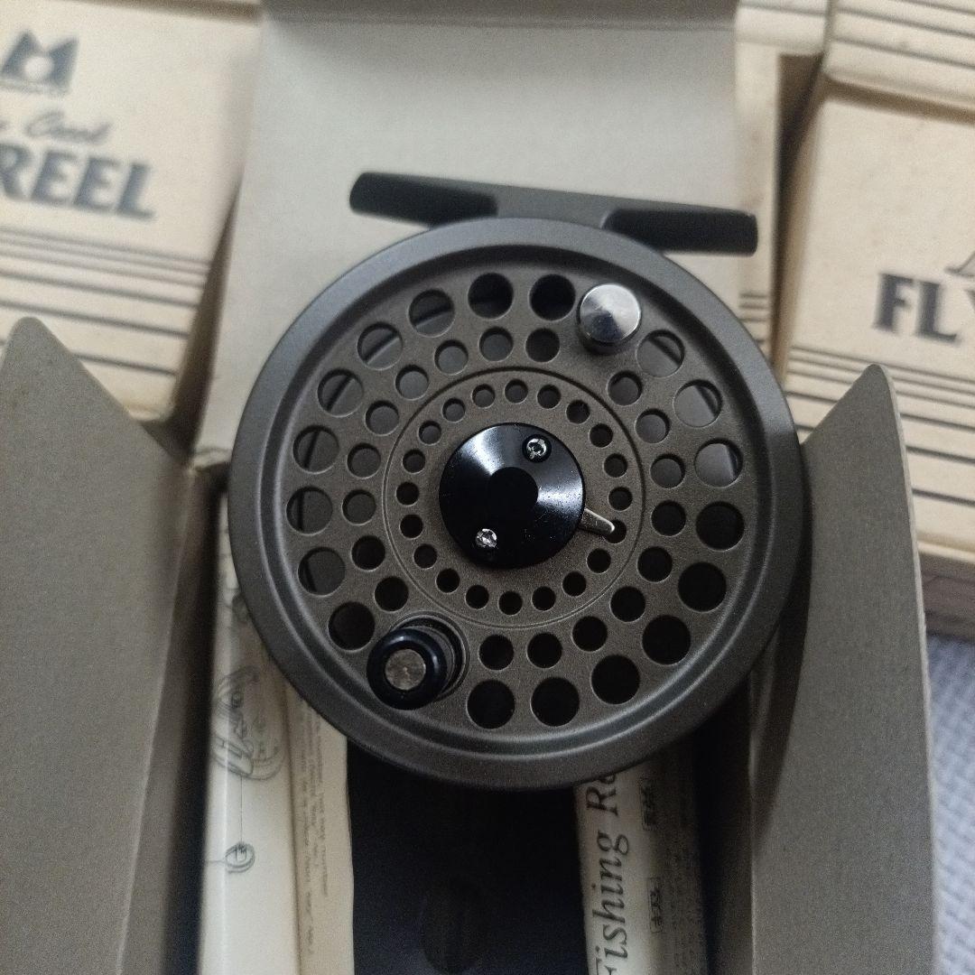 【新品未使用】ダイワLOCHMOR-X 200 マミヤ・オーピー フライリール