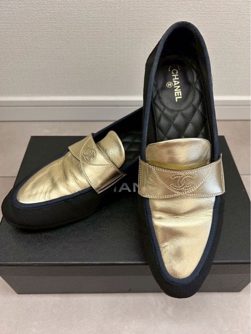 専用　CHANEL ゴールド ブラック ローファー
