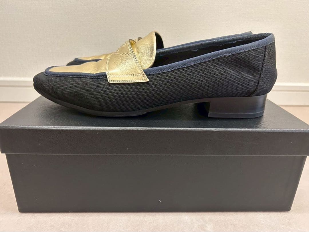 専用　CHANEL ゴールド ブラック ローファー