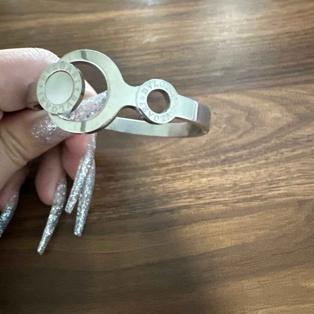 ブルガリ　バングル　ブレスレット