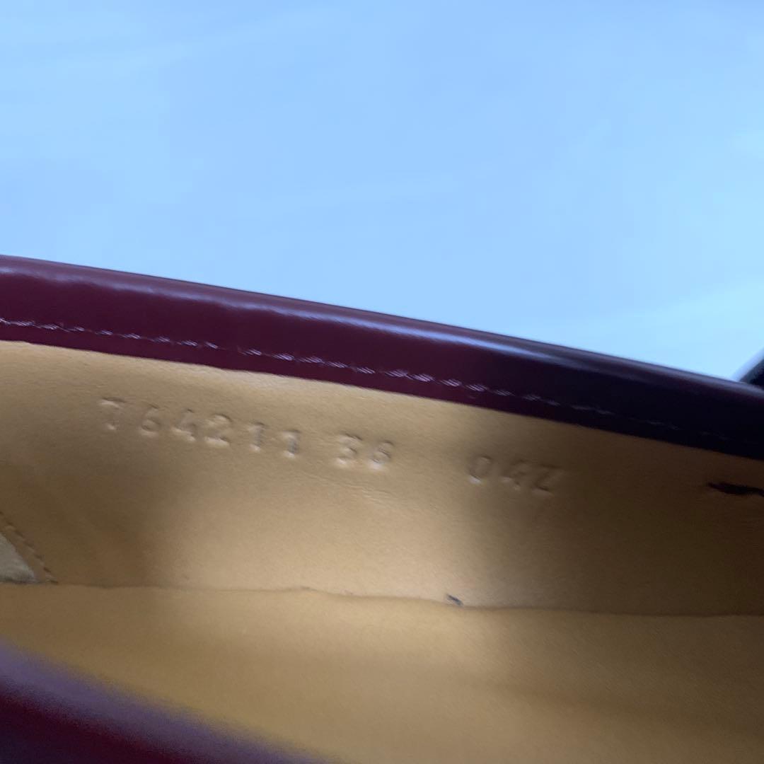 GUCCIバーガンディ 革ローファー 厚底　新品