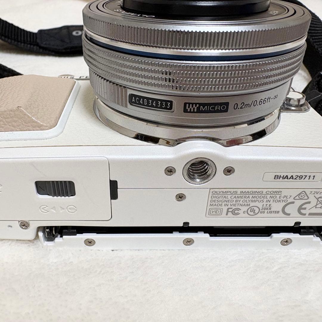 OLYMPUS PEN E-PL7 ホワイト