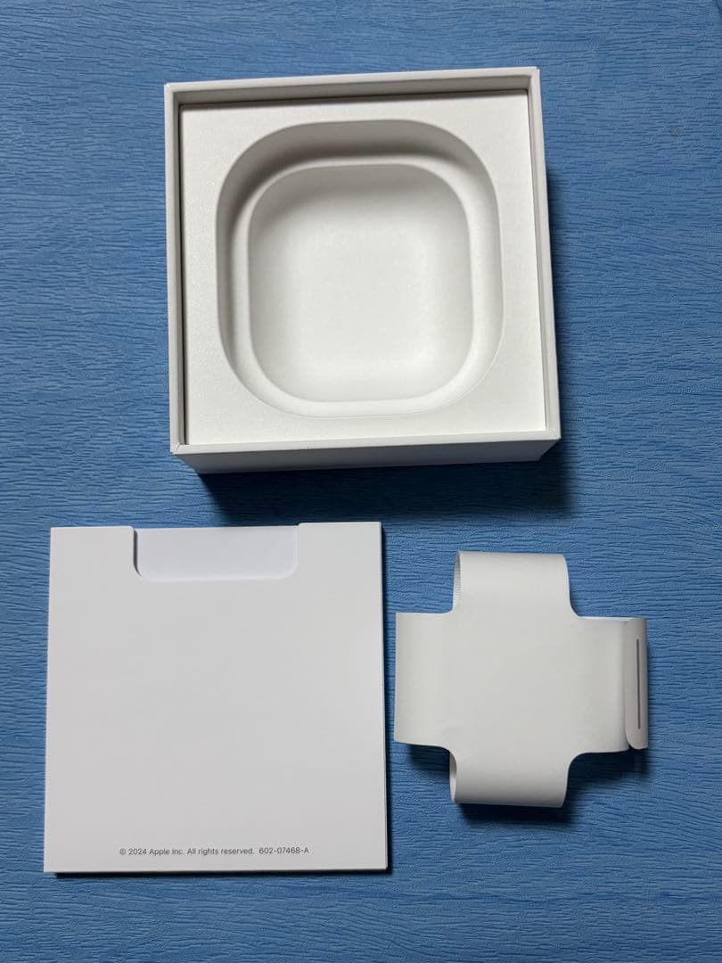 AirPods 4 (本体ノイキャン搭載）ケースのおまけ付き