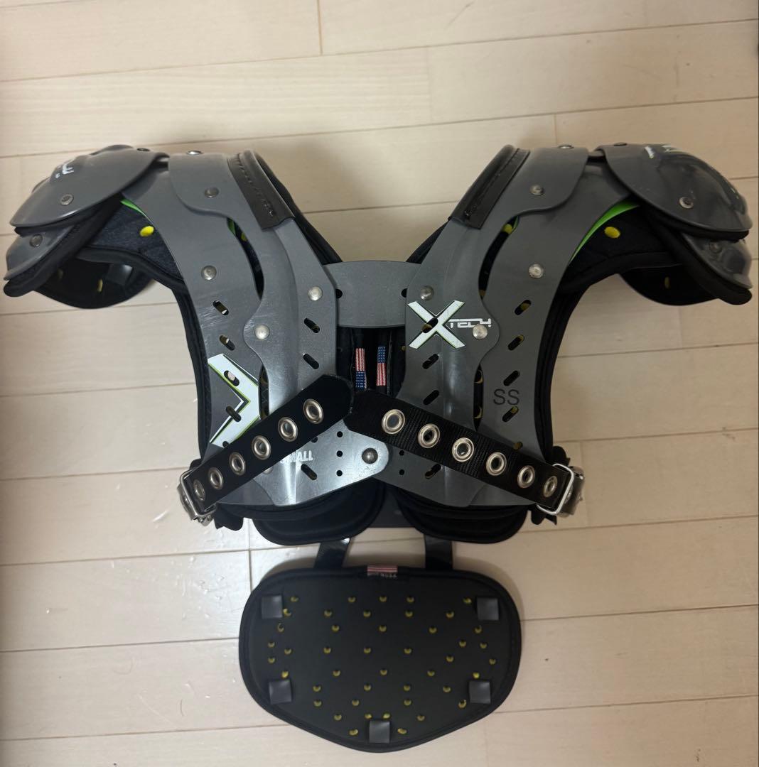 パピコ大魔王さん専用 XTECH アメリカンフットボール ショルダーパッドss