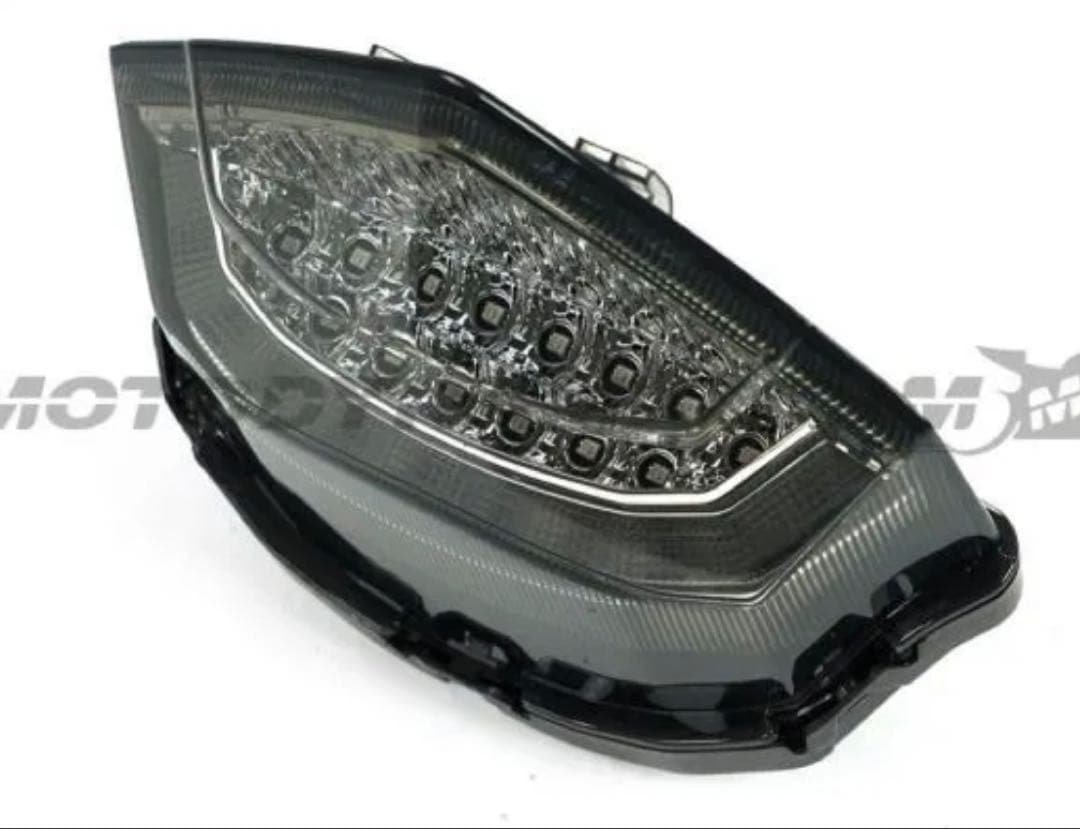 【希少&特価】ウィンカー内蔵テールライト CBR1000RR 17-