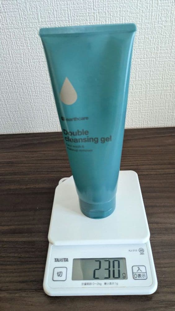 アクシリオ　アースケアアクアテクトゲル、ダブルクレンジングゲル　オールインワン
