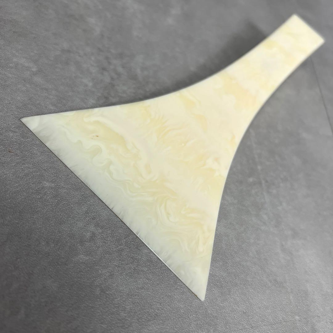 三味線　特殊造形　模様撥　バチ　開き約10cm　長唄　地唄　津軽