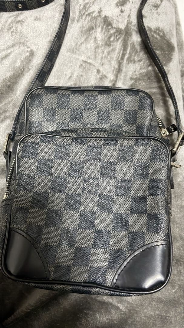 Louis Vuitton ダミエ　グラフィットレム ショルダーバッグ