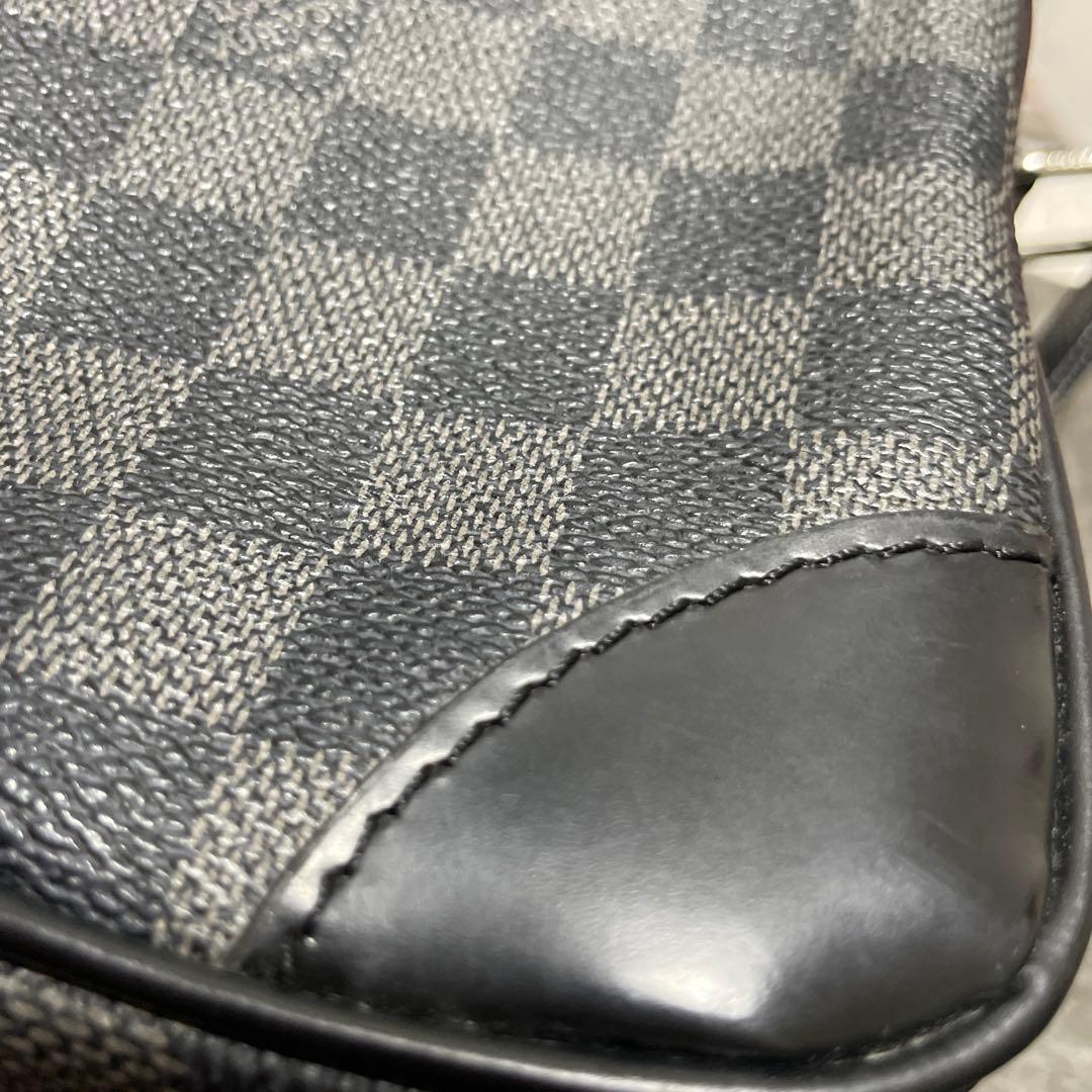 Louis Vuitton ダミエ　グラフィットレム ショルダーバッグ