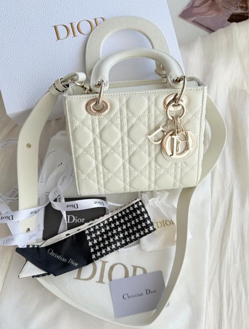 Dior ホワイトレザー ハンドバッグ
