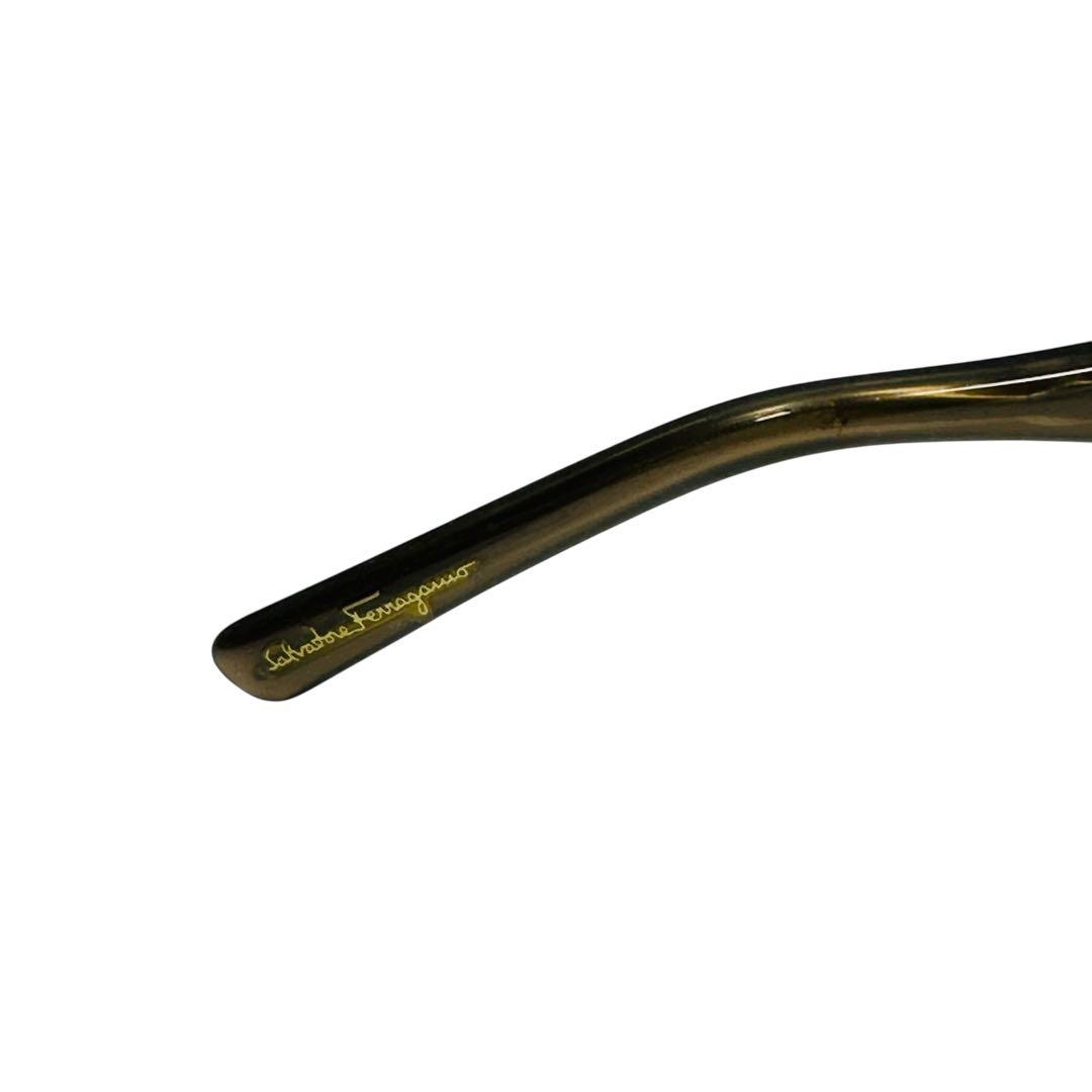 極美品 フェラガモ サングラス ガンチーニ 希少ロゴテンプル シルバー　1045