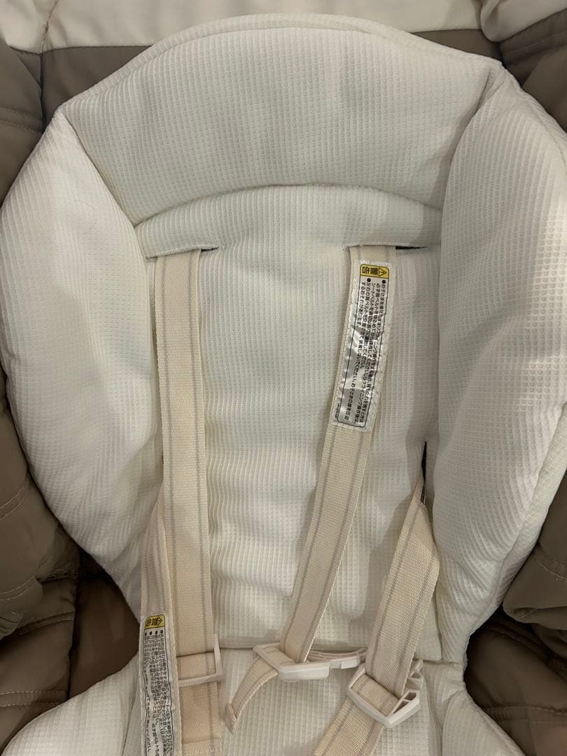 コンビ　ネムリラ　オート　スウィング　ココアブラウン　エッグショック