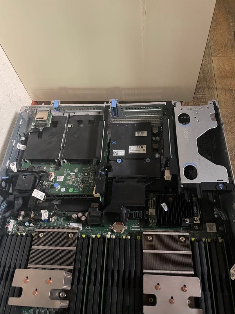 dell r730xdサーバーriserやカギ、idracライセンス付き